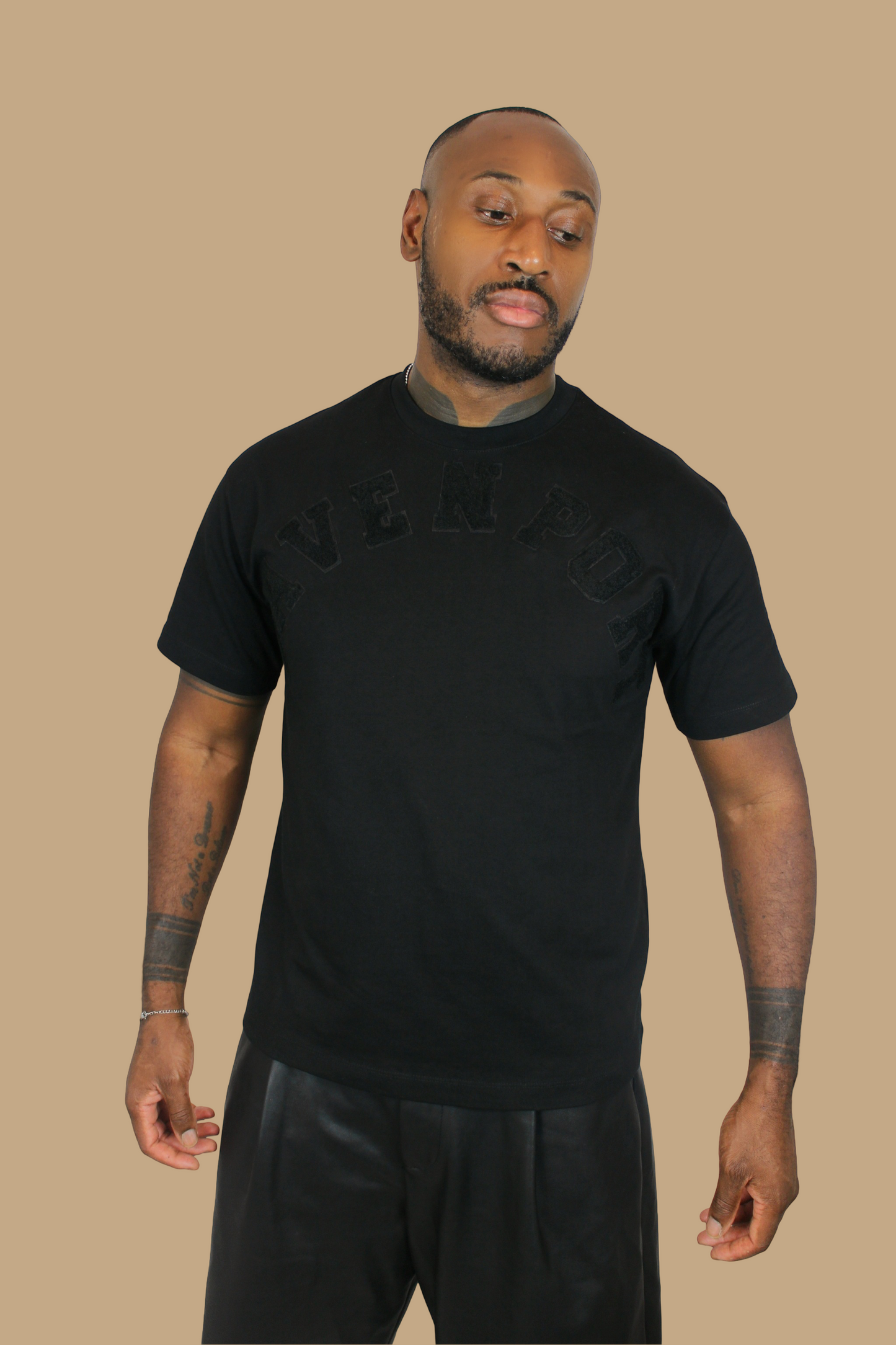 T-shirt Loyal Noir - vue 1